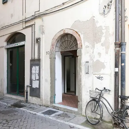 Altido Apt For 6 With Lovely Views 3 Mins To Corso Italia Apartment *